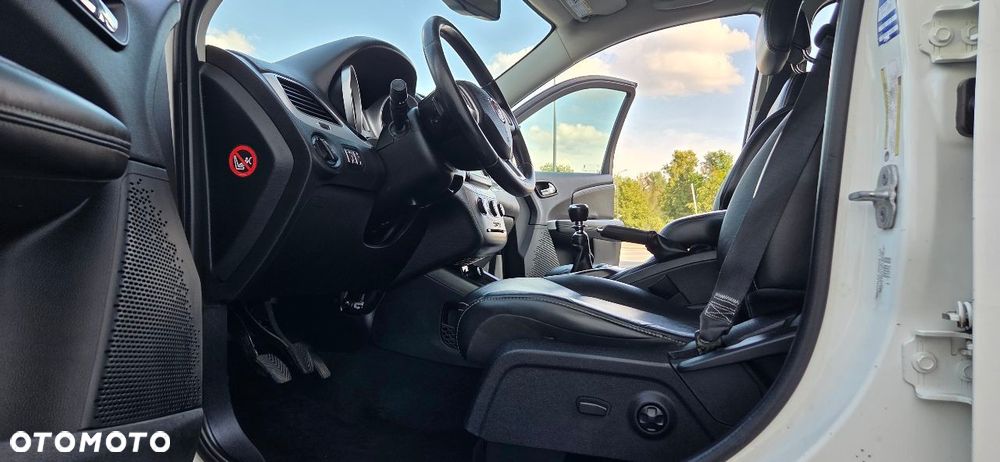 Fiat Freemont 2.0 Multijet 16V DPF Urban - 30