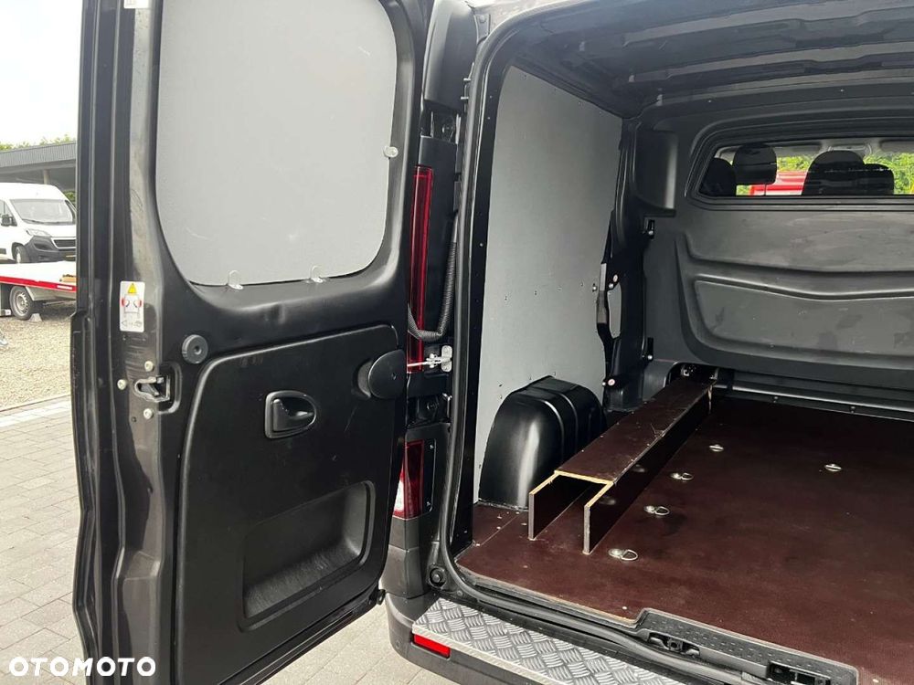 Renault Trafic Long  doka 6-osobowy - 38