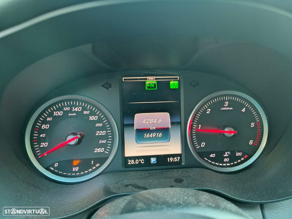 Mercedes-Benz C 180 - 13