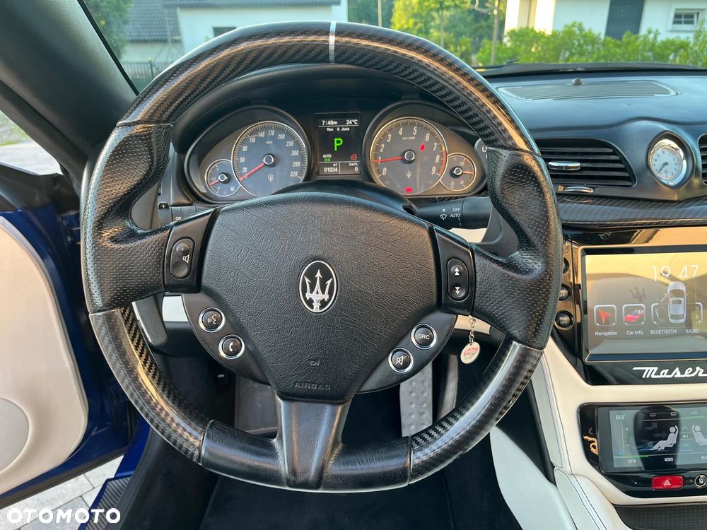 Maserati GranCabrio - 35