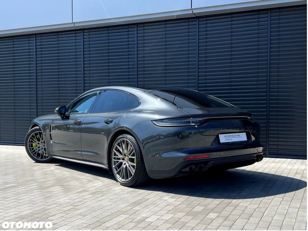 Porsche Panamera 4 E-Hybrid Platinum Edition - 3