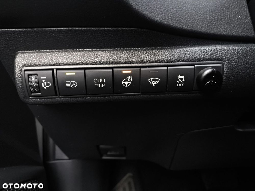 Toyota Corolla 1.8 Hybrid Style - 22