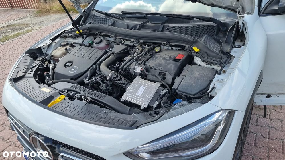 Mercedes-Benz GLA 250 e 8G-DCT AMG Line - 28