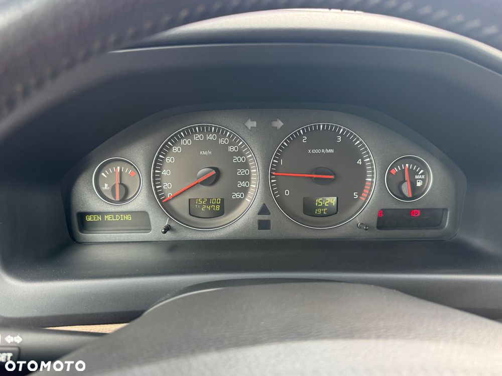 Volvo S60 2.4D Momentum - 30
