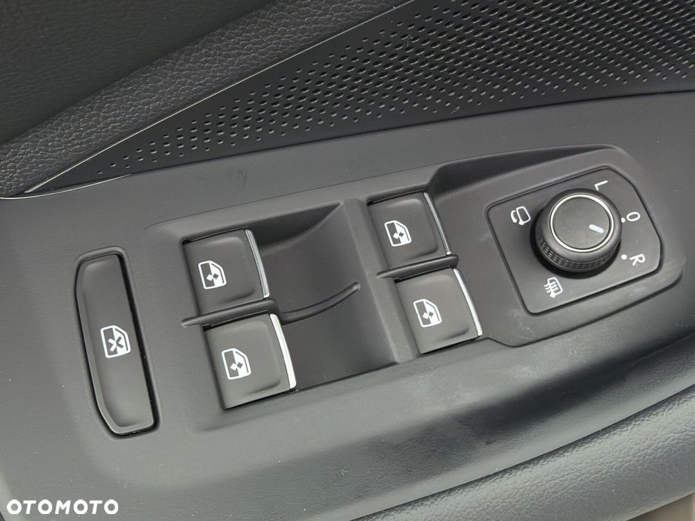Volkswagen Passat - 15