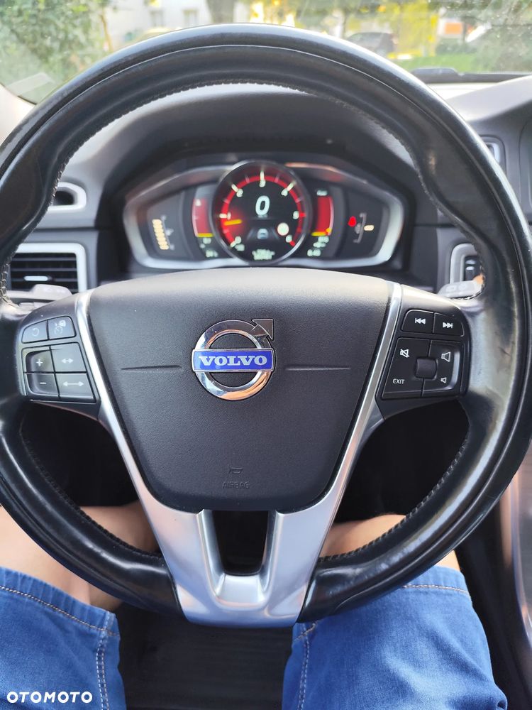 Volvo XC 70 D4 AWD Momentum - 18
