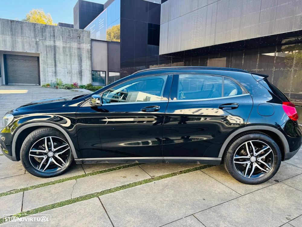Mercedes-Benz GLA 180 - 8