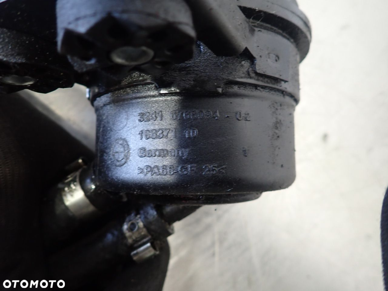 POMPA WSPOMAGANIA Z ZBIORNICZKIEM BMW E91  6768034-02 7539015-02 - 9