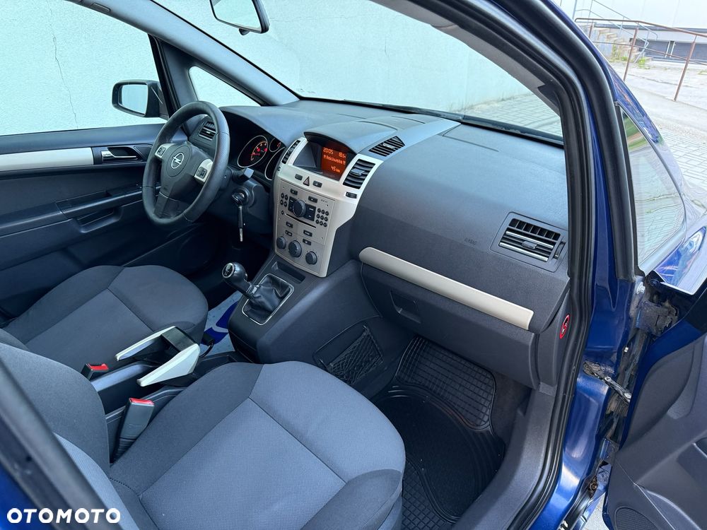 Opel Zafira 1.6 Enjoy - 23