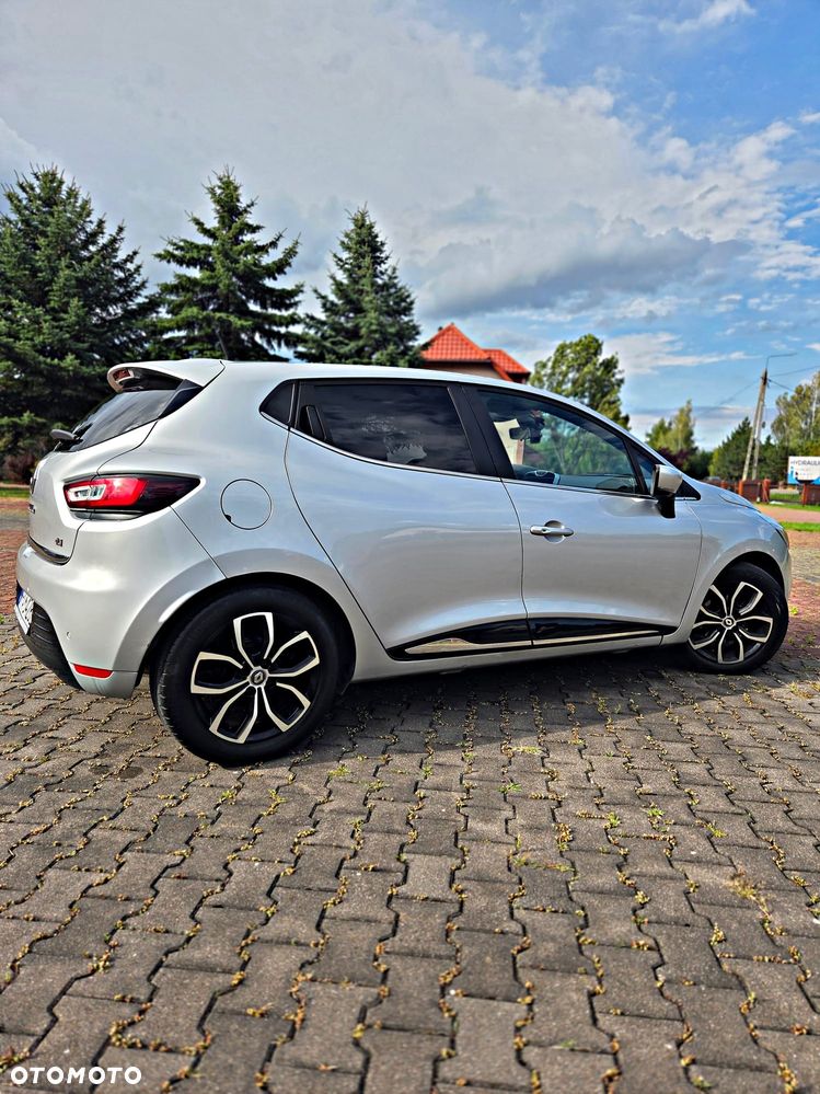 Renault Clio - 2