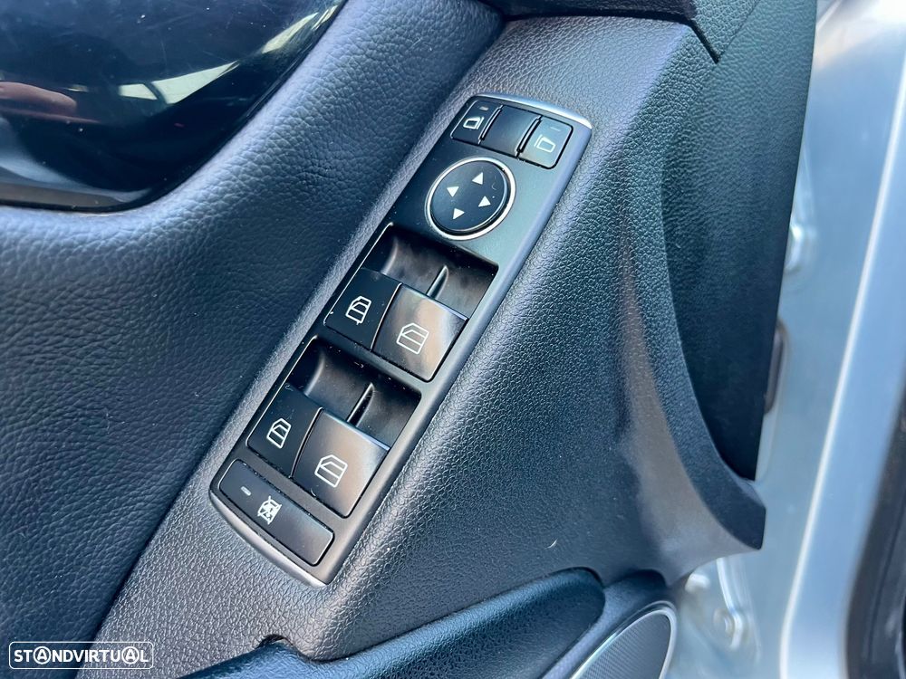 Mercedes-Benz C 180 CDi Elegance BE - 19