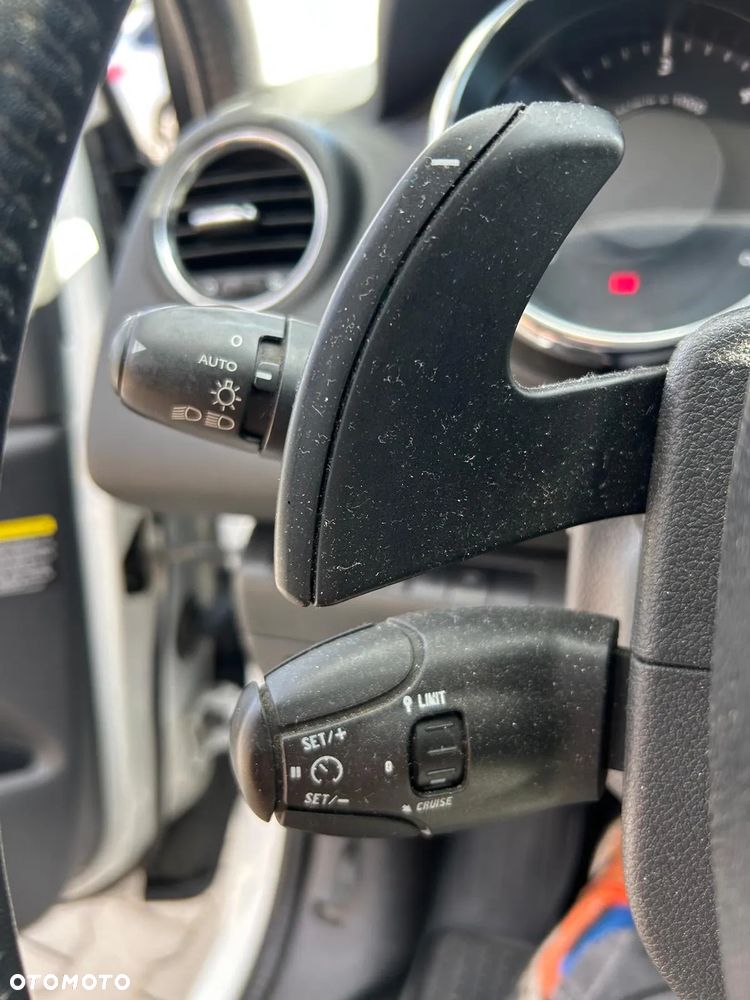 Peugeot 5008 e-HDI 115 ETG6 Stop&Start Active - 32