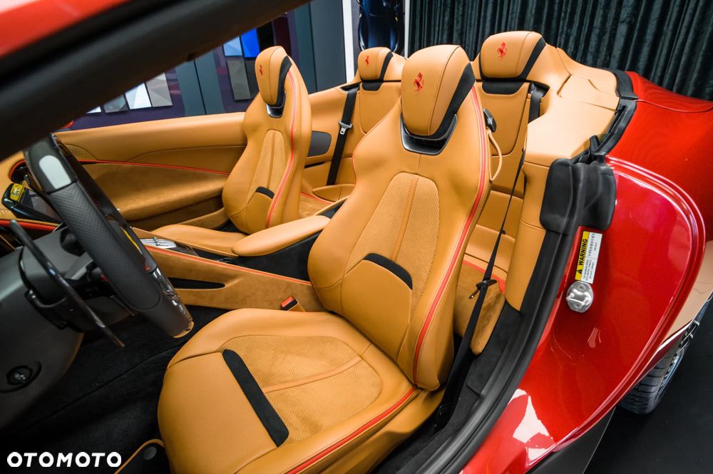 Ferrari Roma Spider - 20