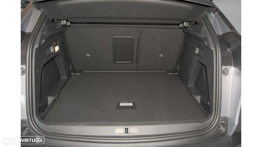 Peugeot 3008 1.5 BlueHDi Allure Pack EAT8 - 37