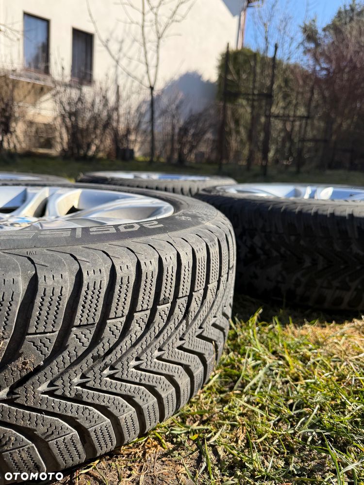 BMW Seria 3 320d - 25