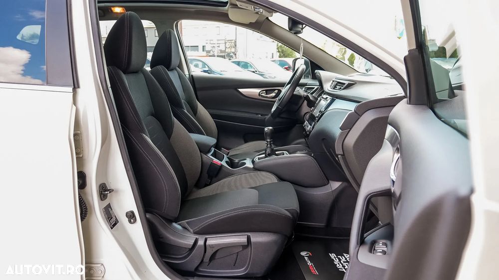 Nissan Qashqai 1.6 dCi DPF tekna - 26