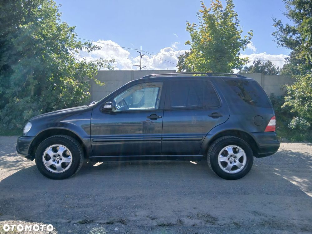 Mercedes-Benz ML - 4