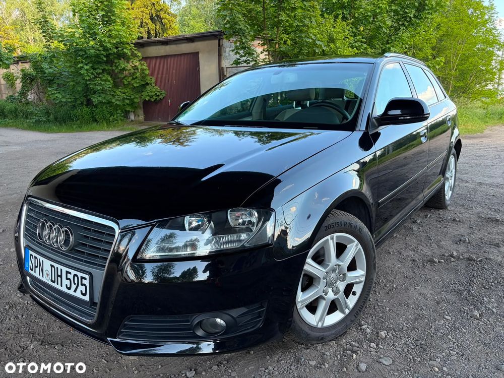 Audi A3 Sportback 1.4 TFSI Ambiente - 2