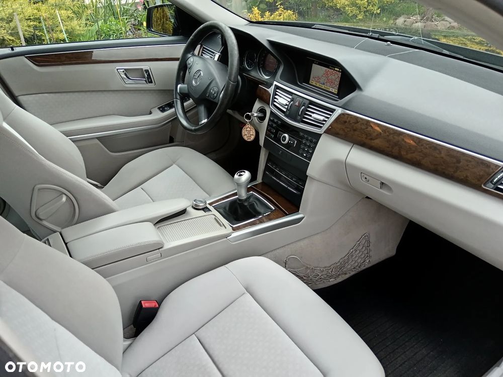 Mercedes-Benz Klasa E 220 CDI - 20