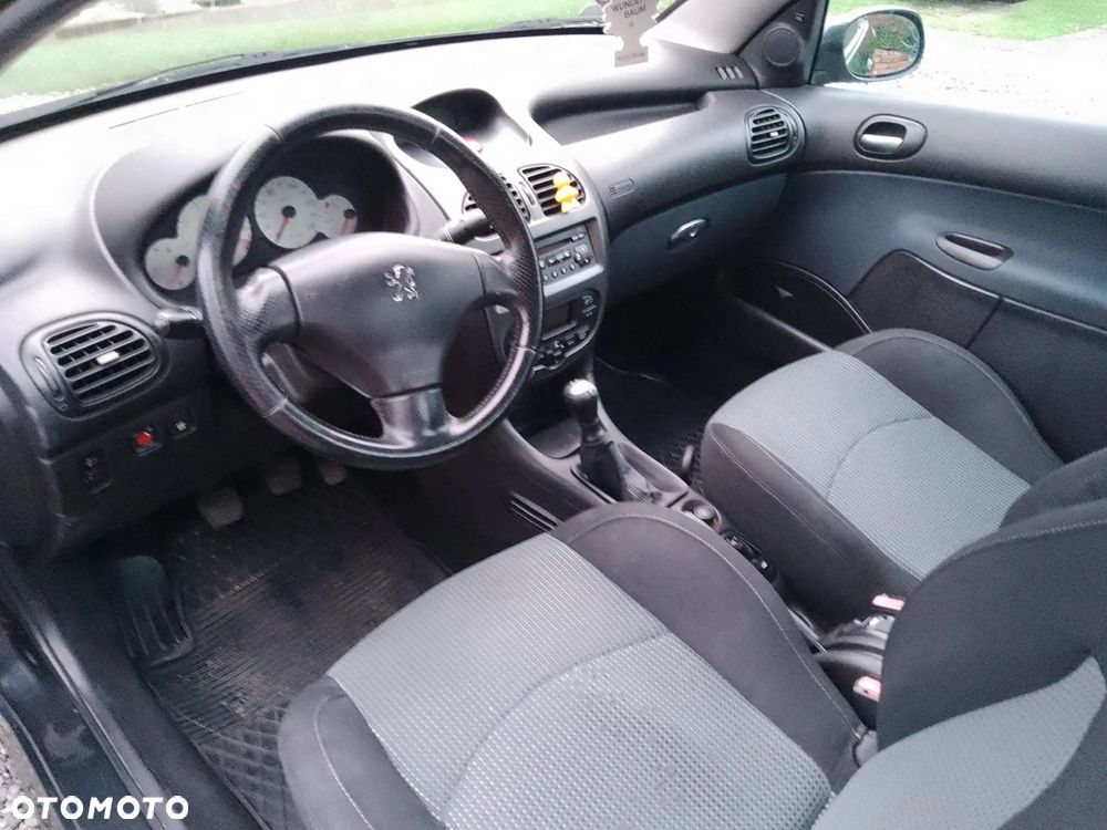 Peugeot 206 CC 110 JBL - 14