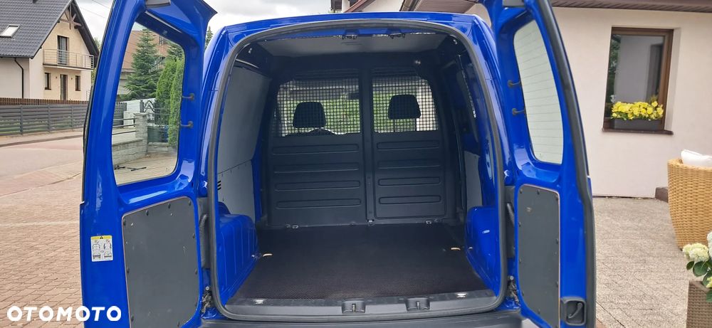 Volkswagen Caddy - 10