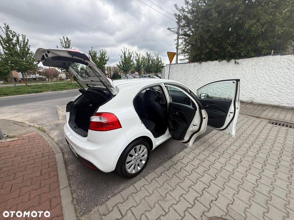 Kia Rio 1.2 Edition 7 - 24