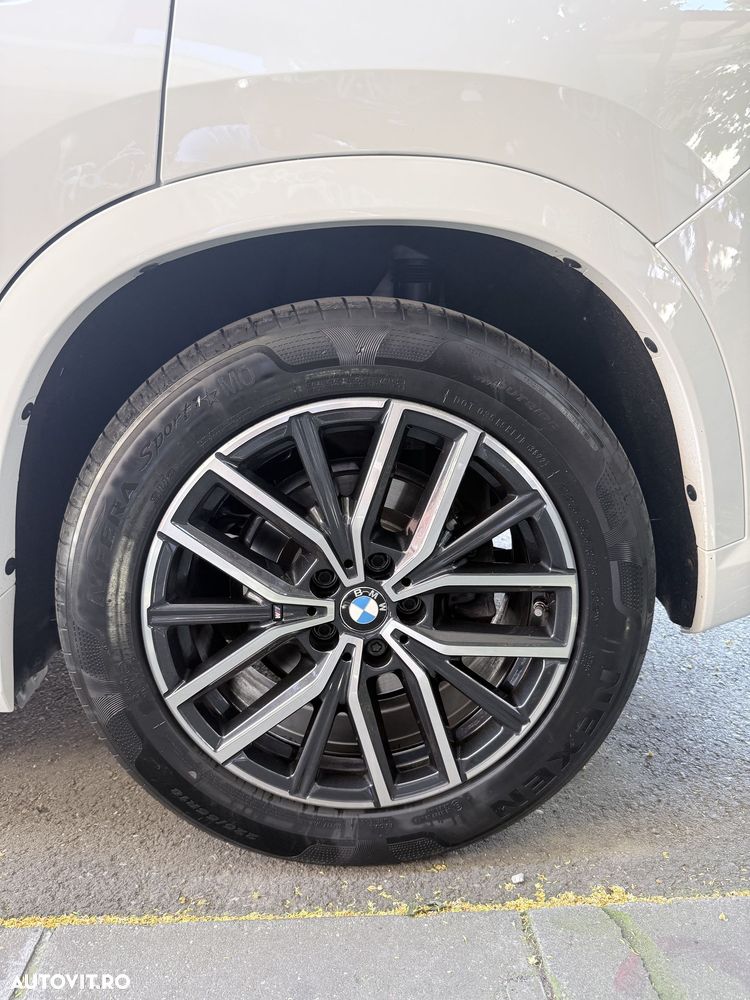 BMW X1 - 24