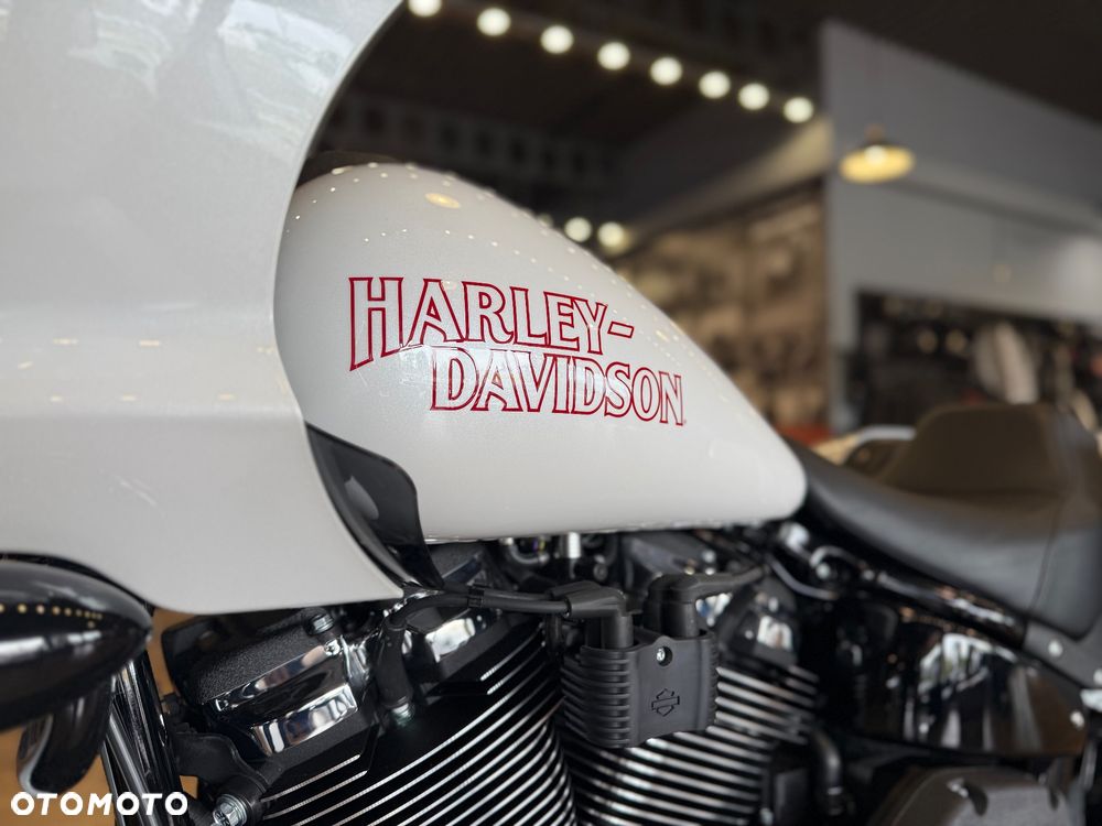 Harley-Davidson Softail Low Rider - 3