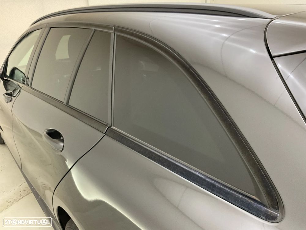 Mercedes-Benz C 300 de AMG Line - 34