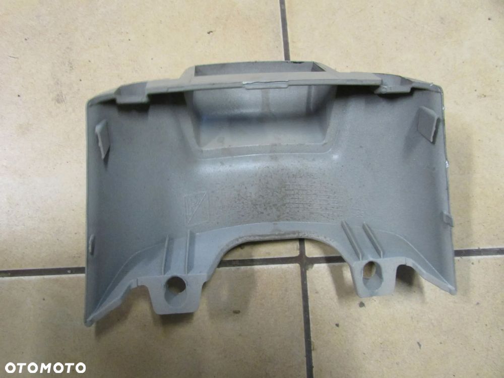 Vespa GTV 300 hpe 2024 osłona końcówka błotnika - 2