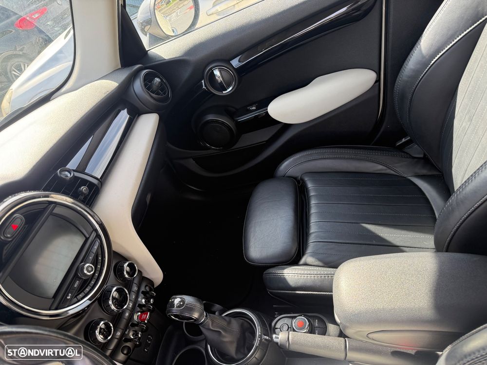 MINI 5 Portas Cooper D Auto - 8