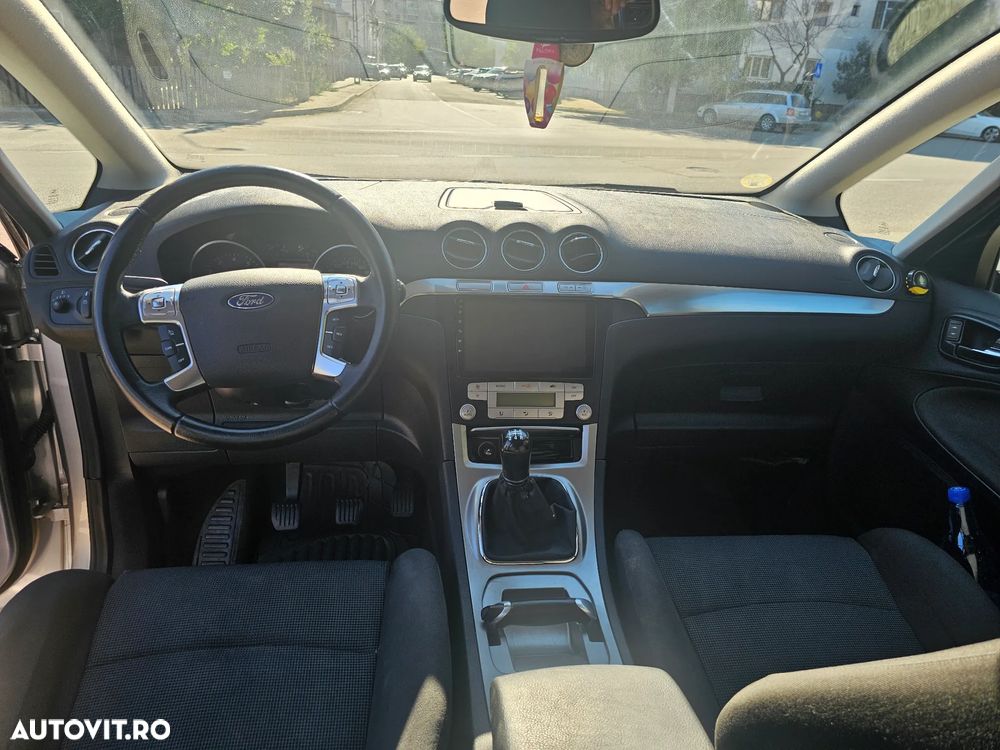 Ford S-Max - 6