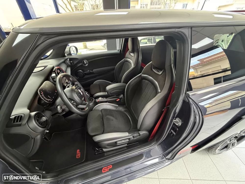MINI 3 Portas John Cooper Works GP - 30