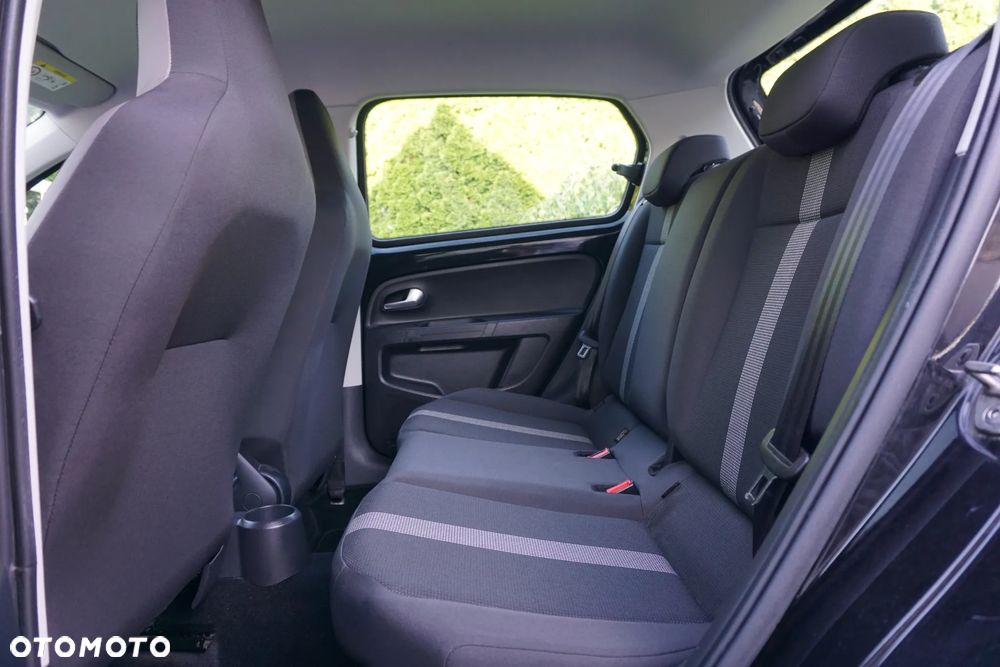 Volkswagen up! - 15