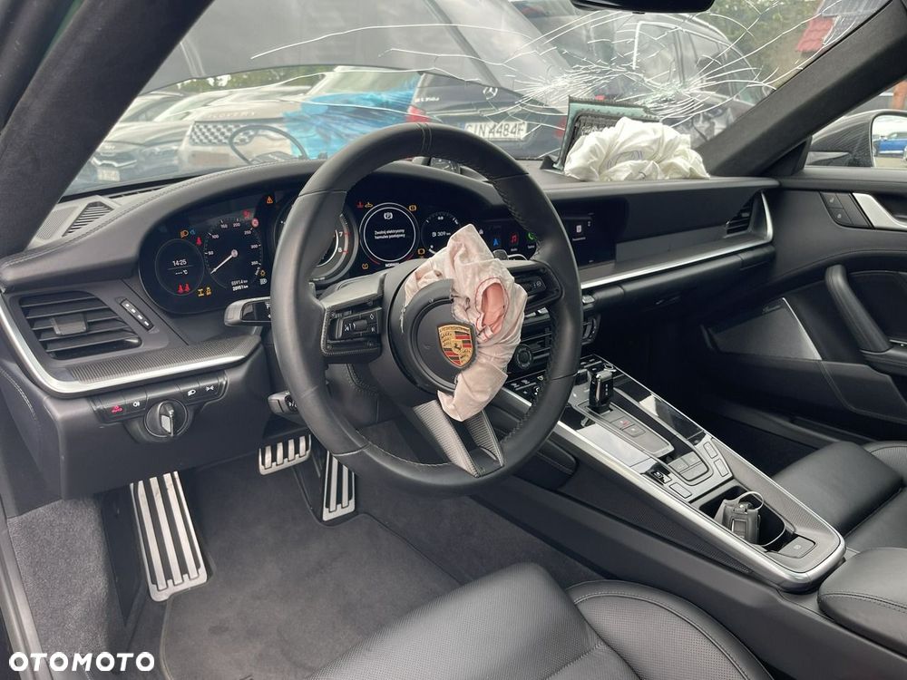Porsche 911 911Turbo S - 11