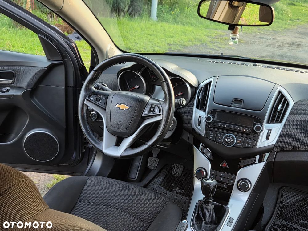 Chevrolet Cruze 1.4 T LT - 9