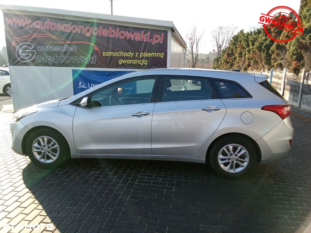 Hyundai i30 blue Kombi 1.6 CRDi Premium - 5