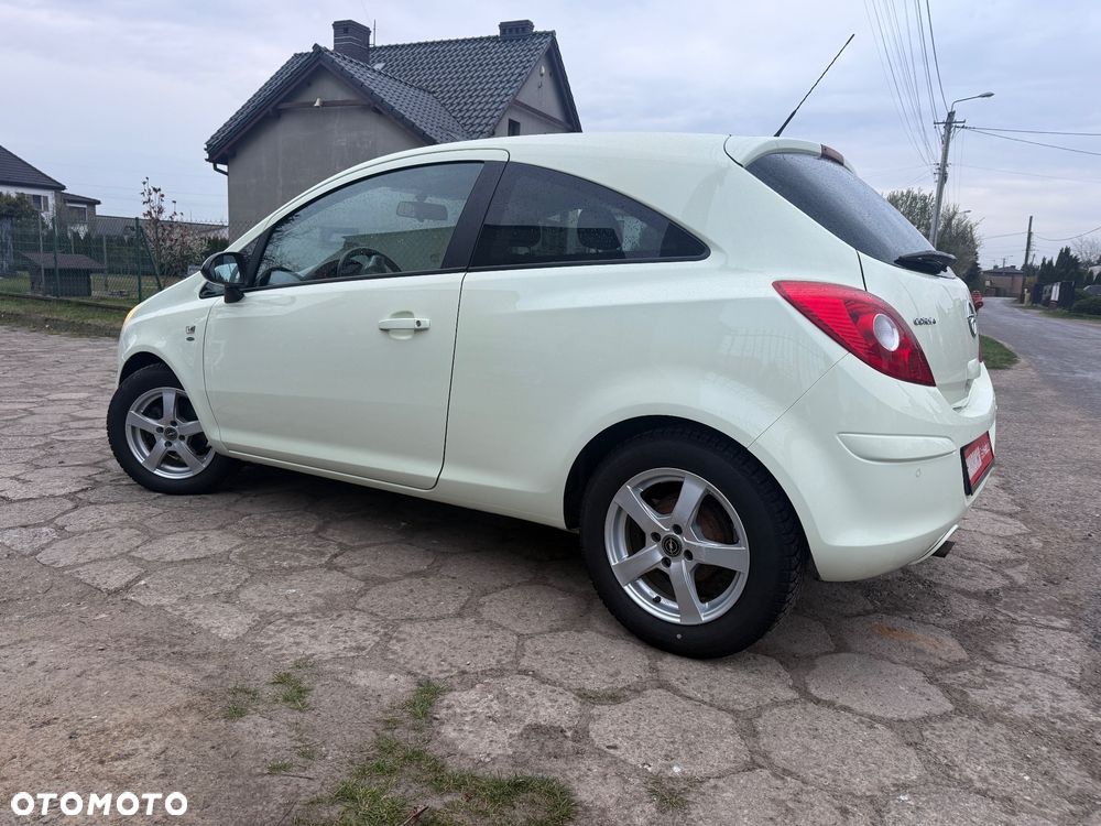 Opel Corsa 1.2 16V EcoFLEX Color Stripes - 4