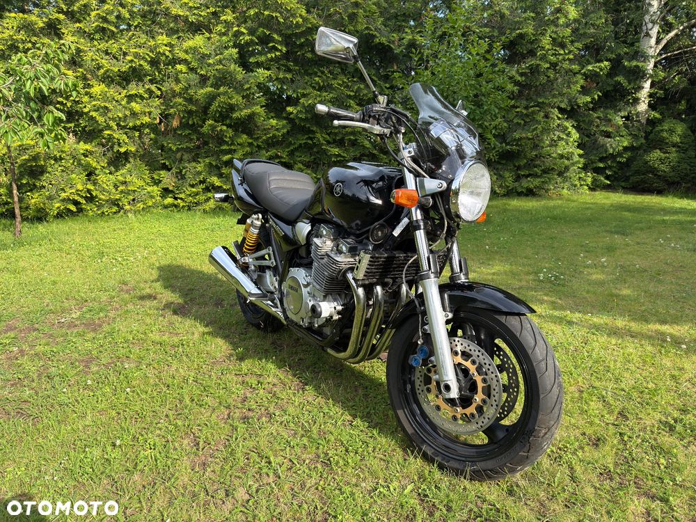 Yamaha XJR - 1