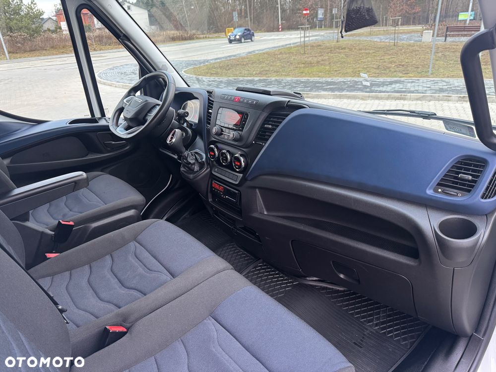 Iveco Daily‼️72C18‼️3.0 HI-MATIC Chłodnia/Mroźnia zakres -32C/+22C THERMO KING V-500 MAX Źródło Zasilania 400V Grube Ściany/Podłoga Przegroda komorowa‼️ Full LED na bliźniaku Salon Polska Poduszki Pneumatyczne DMC7200kg - 35