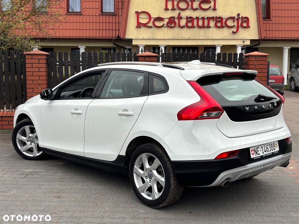 Volvo V40 D3 Ocean Race - 12