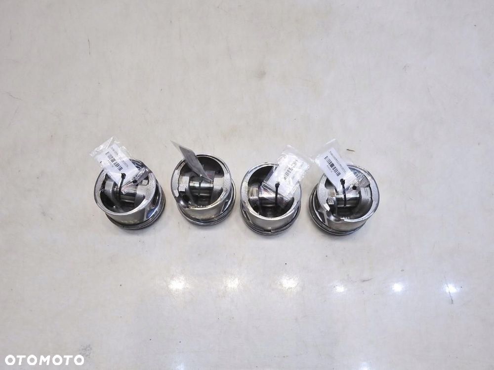 TŁOK DODGE CALIBER 2.0 CRDI - 7