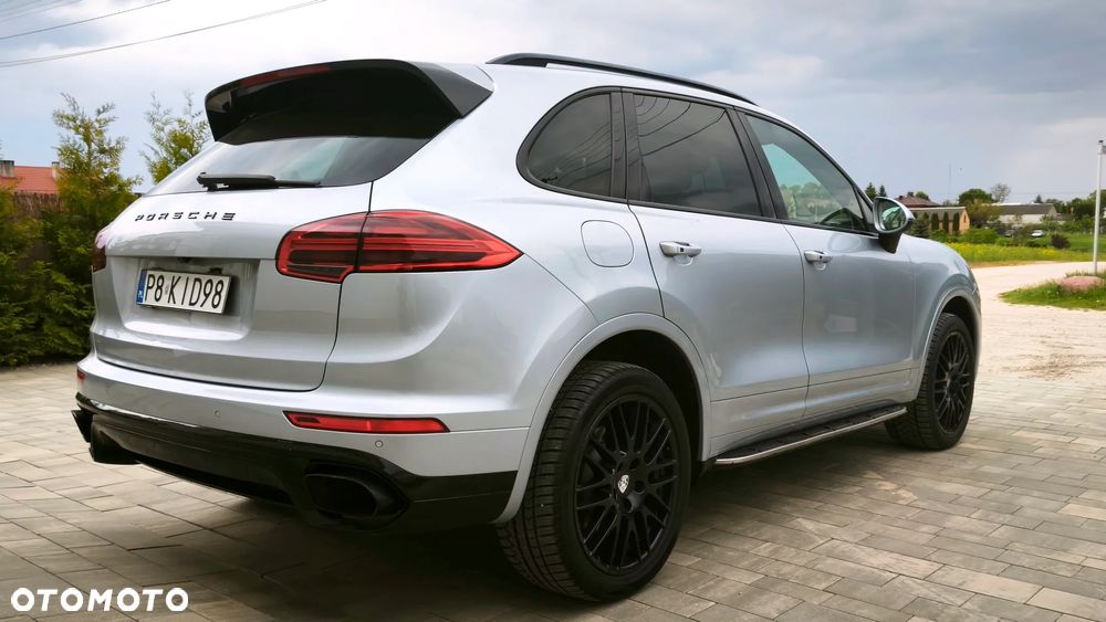 Porsche Cayenne GTS - 5