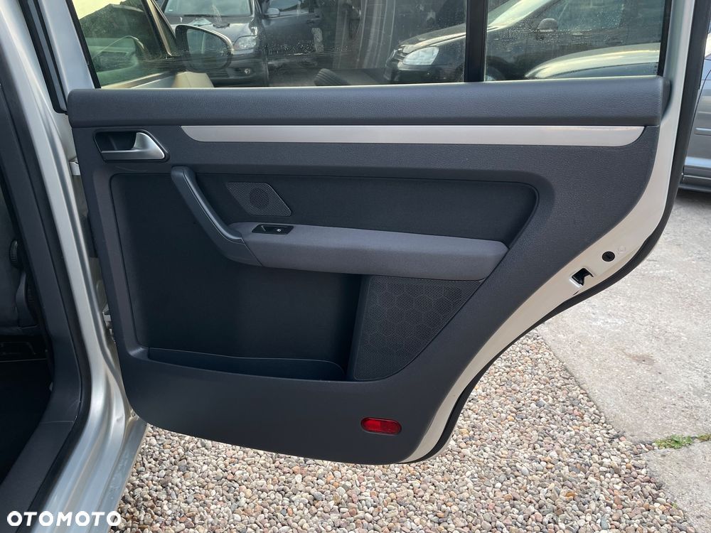 Volkswagen Touran 1.9 TDI DPF Freestyle - 17