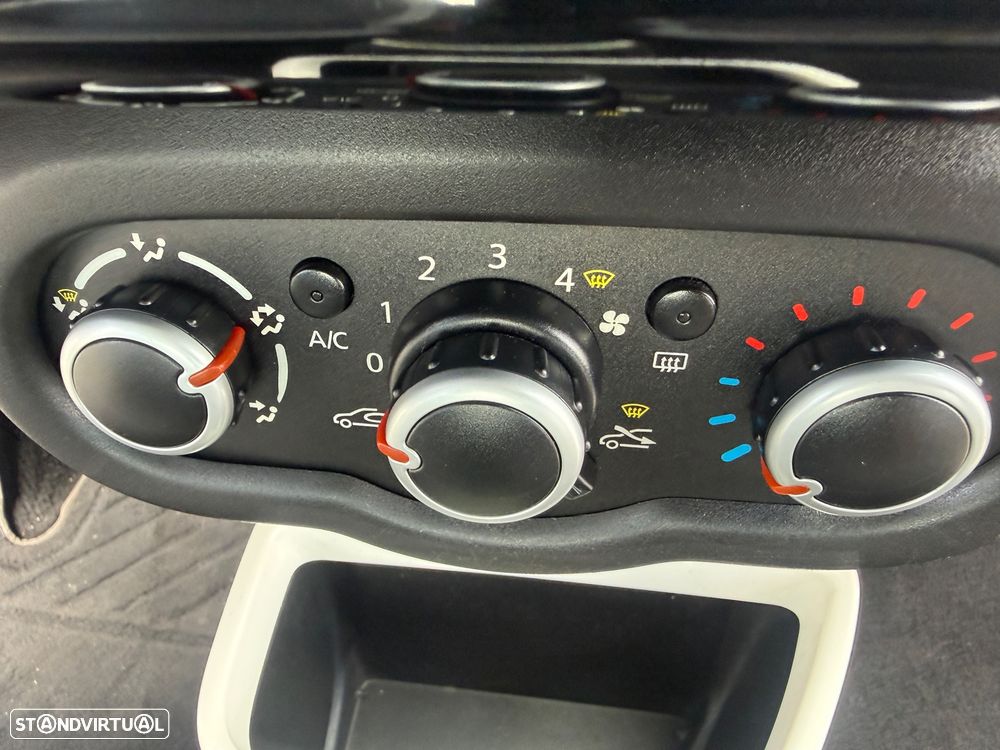 Renault Twingo SCe 70 Expression - 24