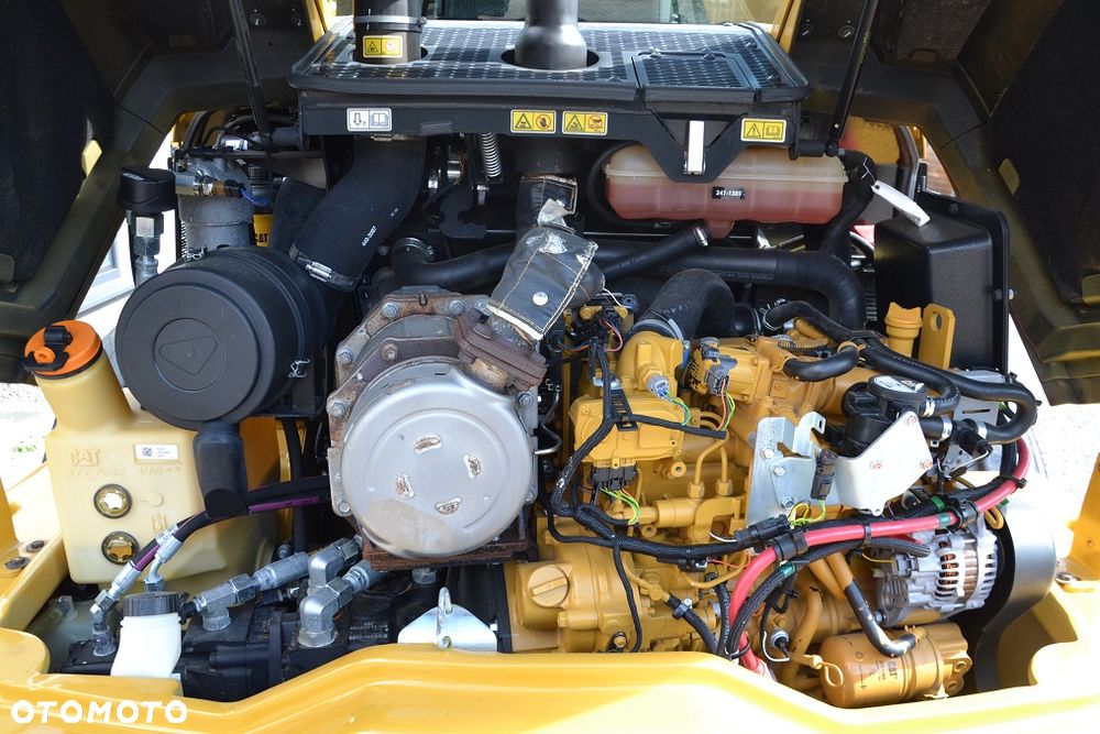 Caterpillar 908 M - 18