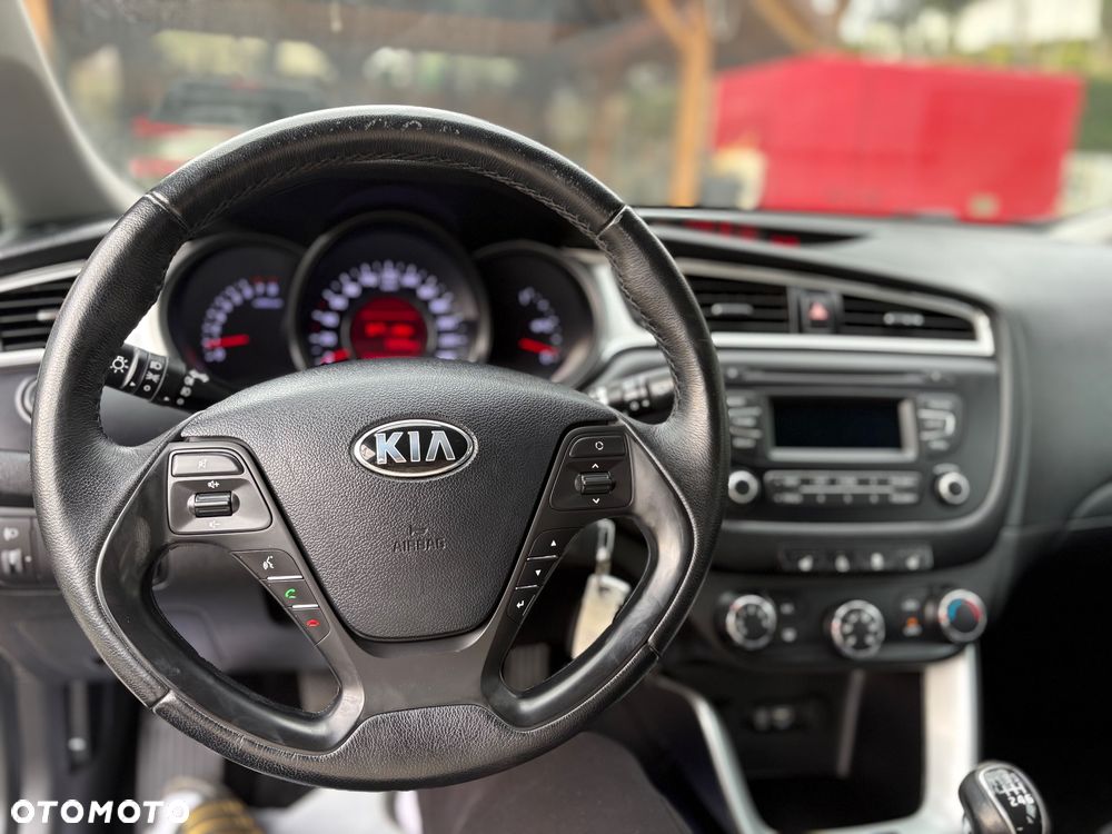 Kia Ceed - 26