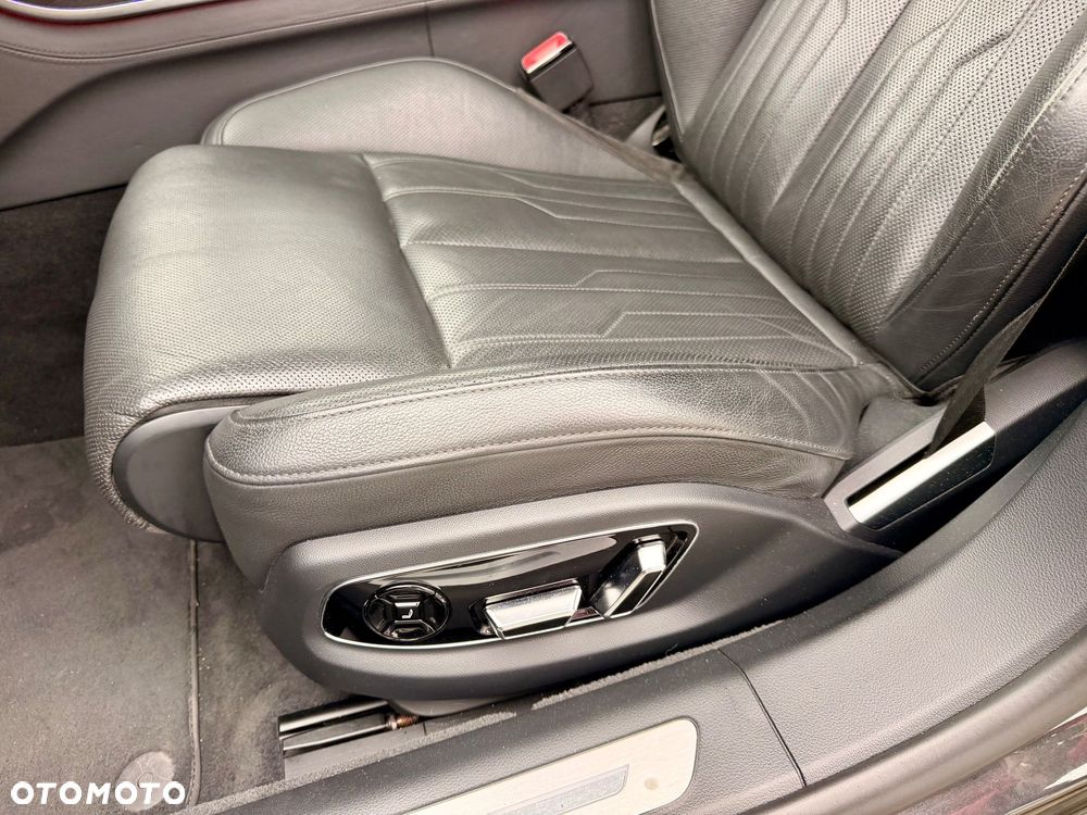 Audi A8 - 26