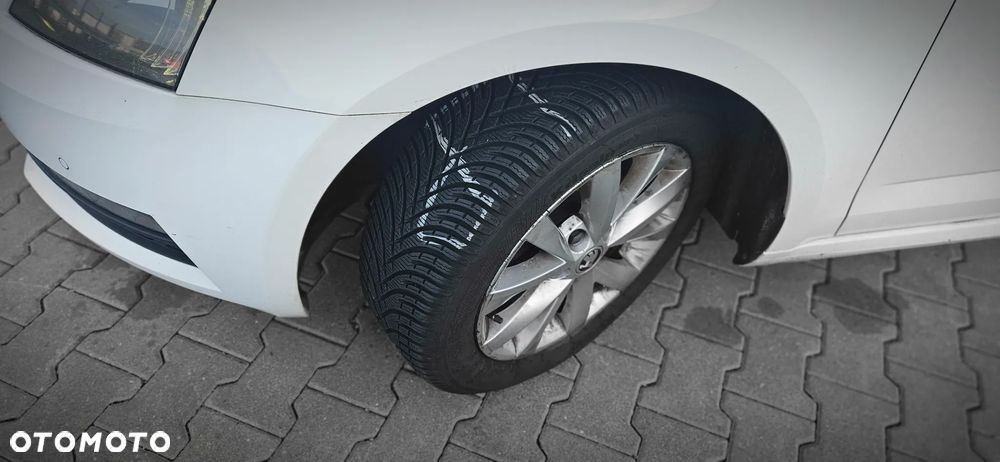 Skoda Octavia ver-iii-kombi-17--20 - 10