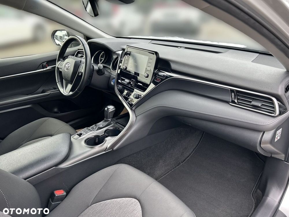 Toyota Camry 2.5 Hybrid Comfort CVT - 19